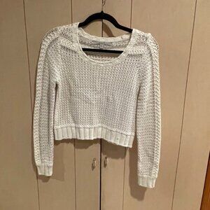 GUESS WOMEN'S  CROPPED CREWNECK SWEATER